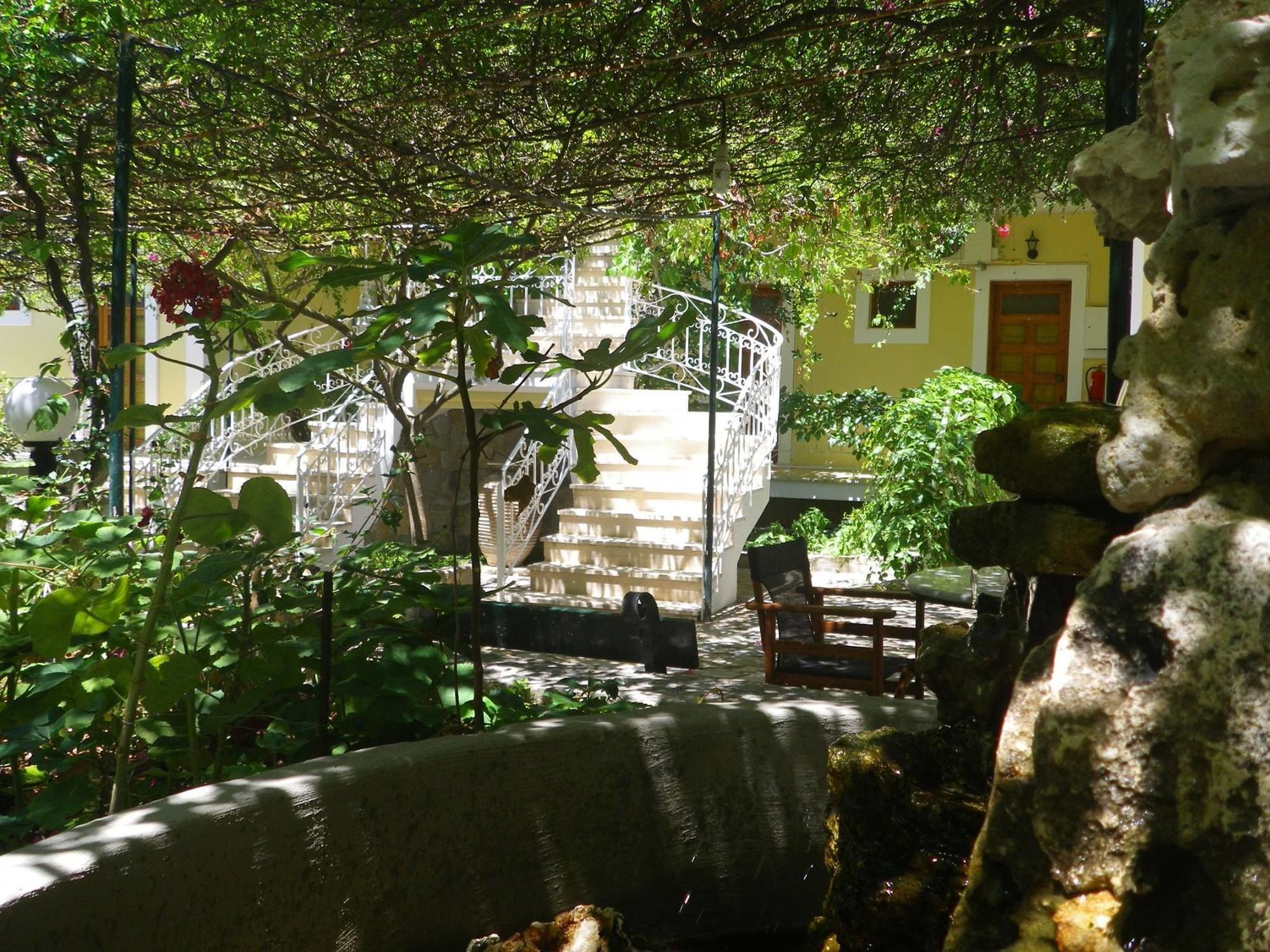 Sofos Apartments Τσιλιβί Εξωτερικό φωτογραφία